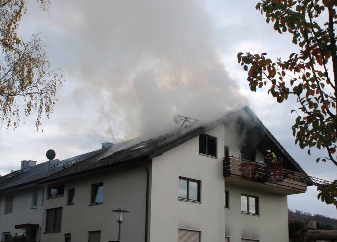 Über 150.000 Euro Sachschaden bei Dachstuhlbrand in Ettlingen Oberweier