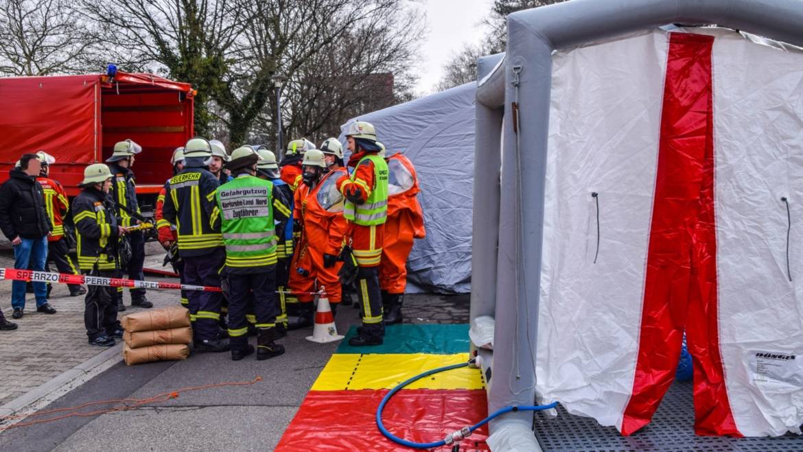 Chlorgasausströmung in Klinik sorgt für stundenlangen Großeinsatz in Bad Schönborn