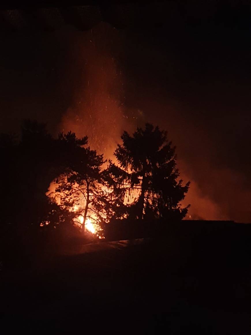 Feuer zerstört Dachstuhl in Bad Schönborn