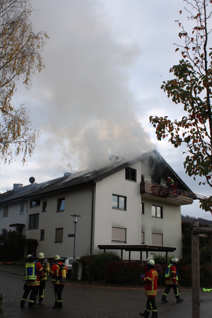 Über 150.000 Euro Sachschaden bei Dachstuhlbrand in Ettlingen Oberweier