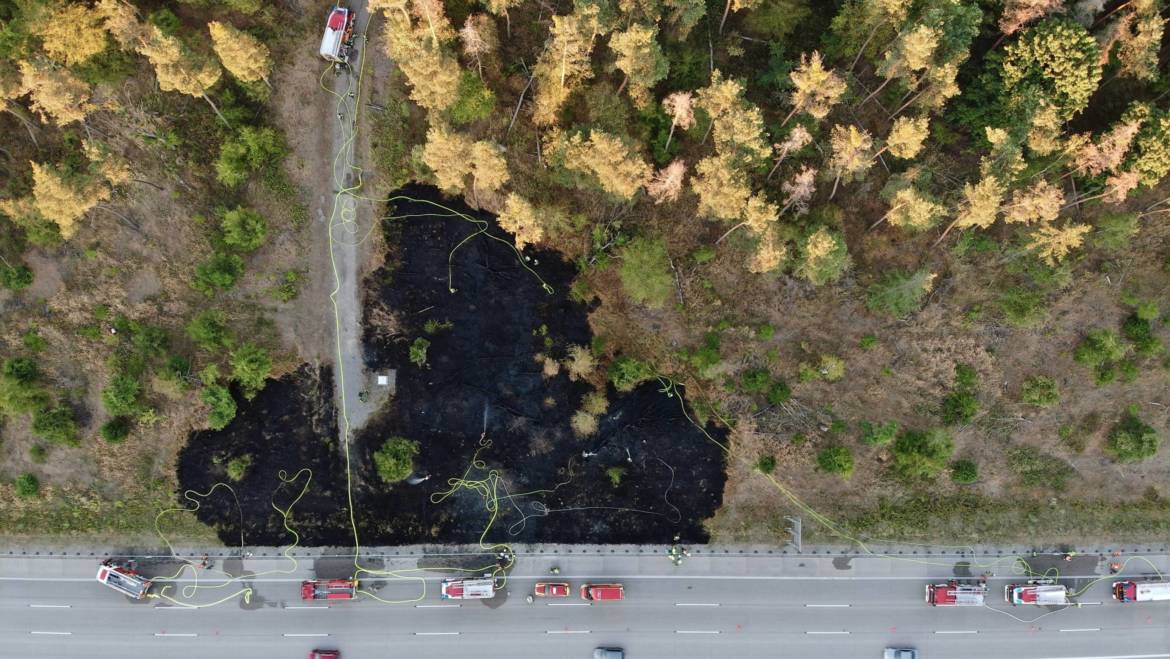 Feuerwehren und Rettungsdienst im Dauereinsatz – Flächenbrände forderten mehrere Feuerwehren