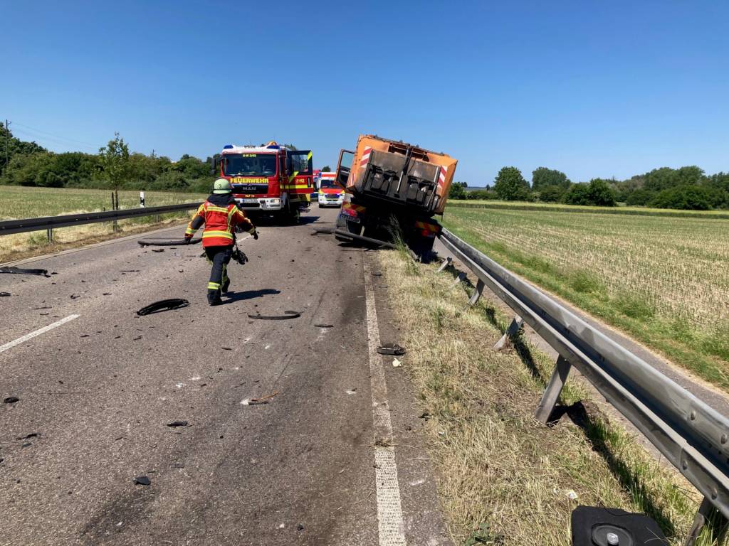 Zwei Schwerer Unfälle Fordern Den Einsatz Der Feuerwehr Kraichtal – KFV ...