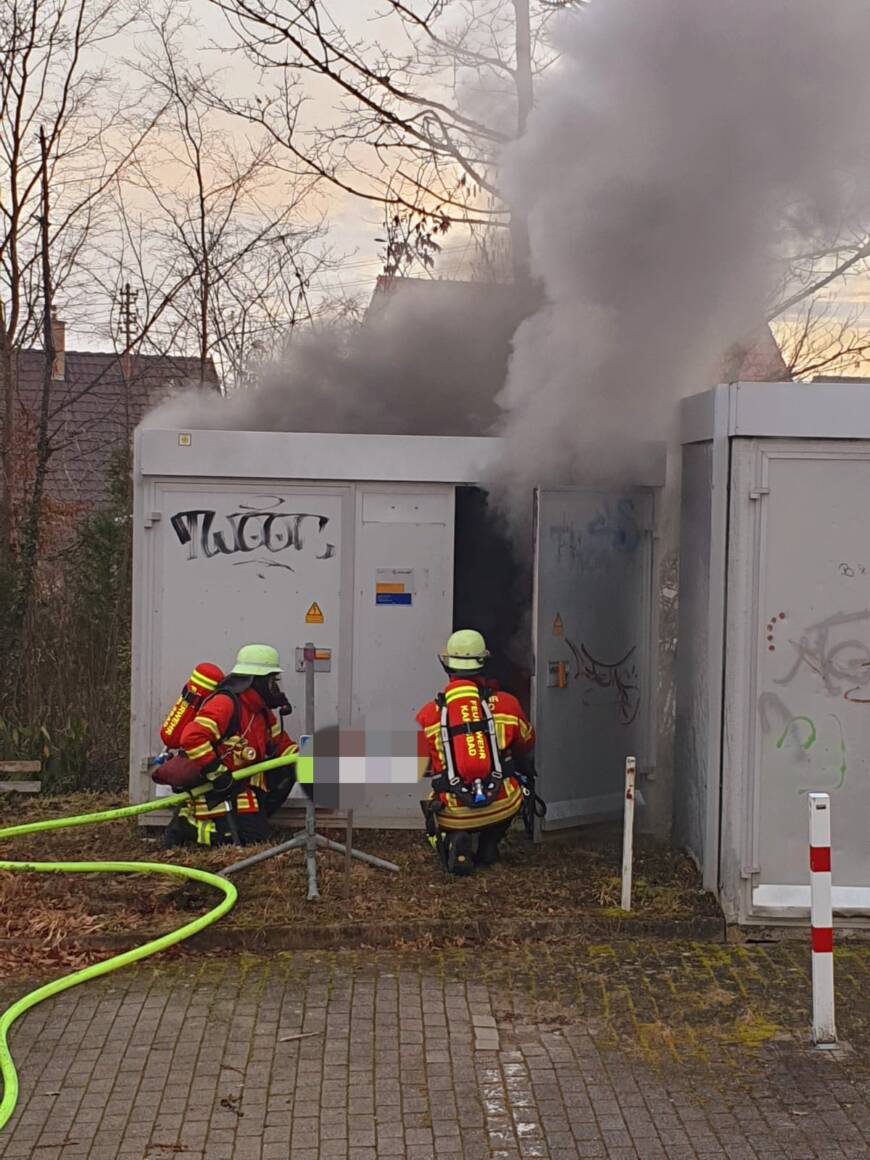 Brand einer Trafostation am SRH Klinikum Karlsbad-Langensteinbach – Stromausfall in Wohngebieten