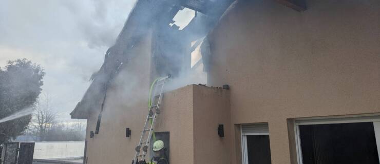 Wohnungsbrand in Bretten-Rinklingen – Dachstuhl völlig zerstört