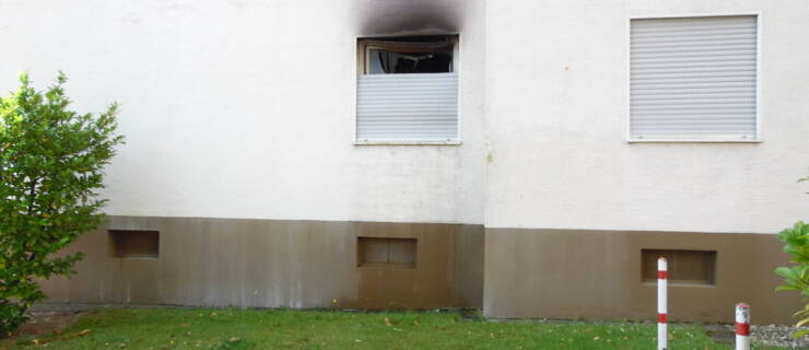 Wohnung nach Küchenbrand in Hochhaus nicht mehr bewohnbar
