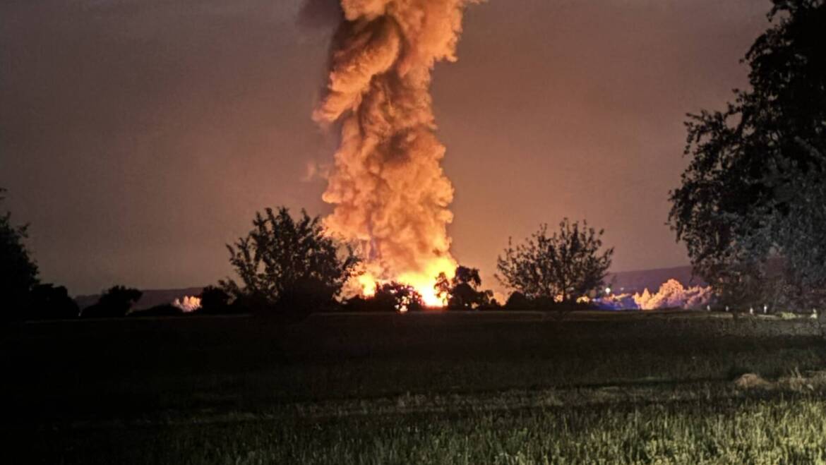 Lagerhalle in Marxzell-Pfaffenrot bei Großbrand vollständig zerstört